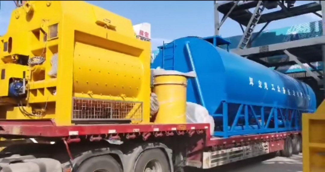 輝宏移動(dòng)攪拌站 輝宏移動(dòng)攪拌站